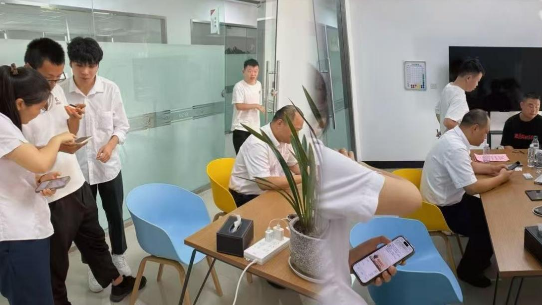 光大证券慈溪营业部联合光大银行开展防范非法金融活动投教宣传